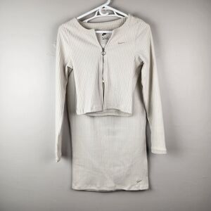 NWT Nike 3 Piece Ivory Ribbed Skirt Set